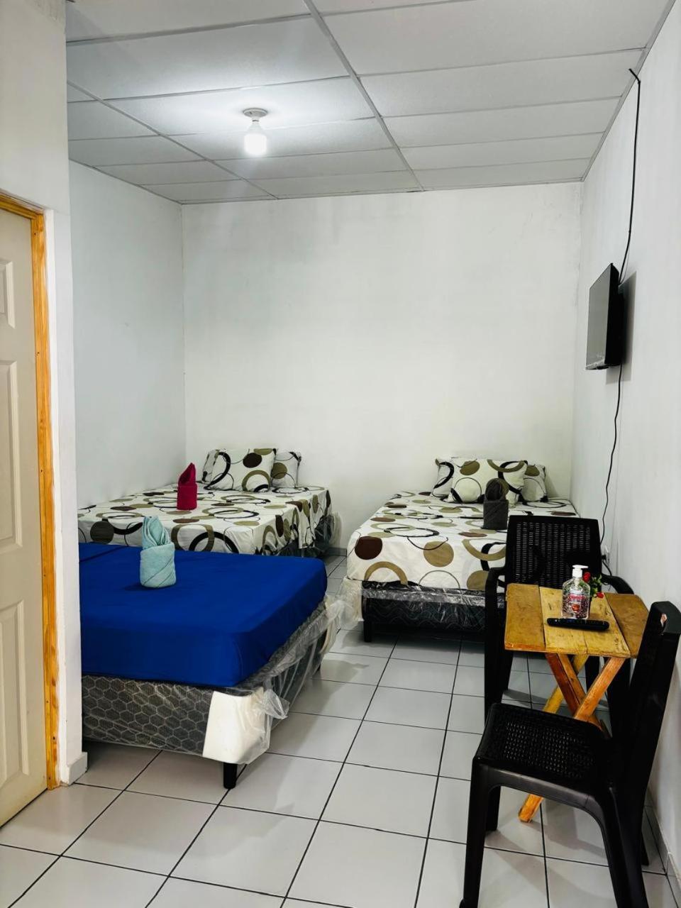 La Casona Sv Hostal La Libertad Luaran gambar